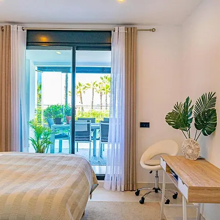 Awesome In W/ Wifi, Heated Swimming Pool And 3 Bedrooms * 에스테포나