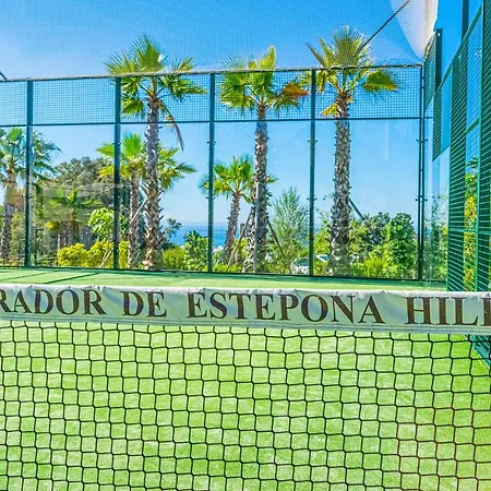 Awesome In W/ Wifi, Heated Swimming Pool And 3 Bedrooms