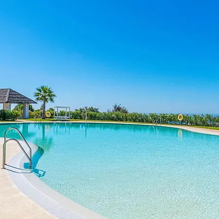 Awesome In W/ Wifi, Heated Swimming Pool And 3 Bedrooms * Estepona