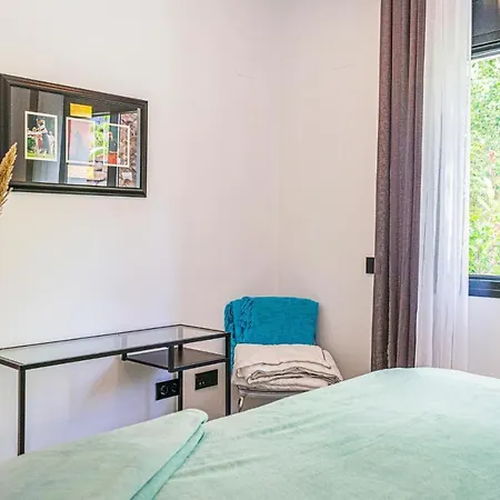 Awesome In W/ Wifi, Heated Swimming Pool And 3 Bedrooms * 에스테포나